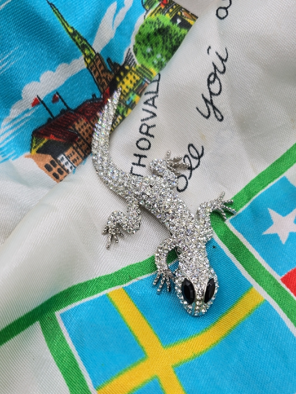 Crystal Rhinestone Lizard Gecko Brooch